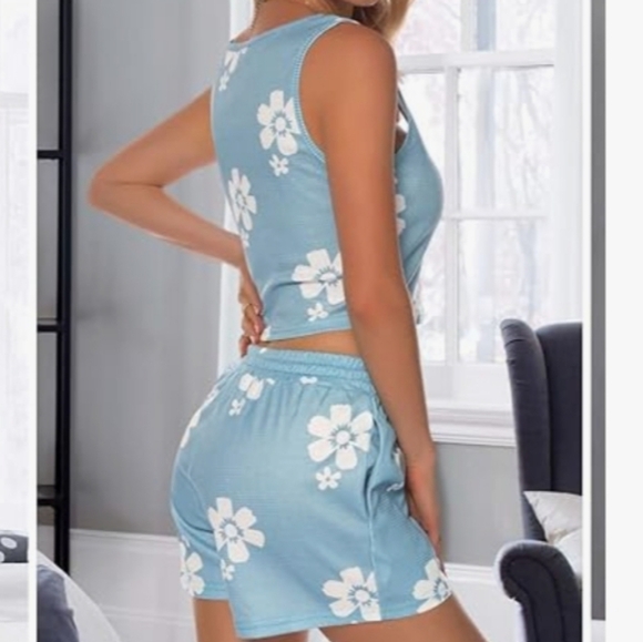 YAWJET Blue Floral  Tank Top & Shorts Pajama Set Comfy Loungewear Size XL - Picture 2 of 9